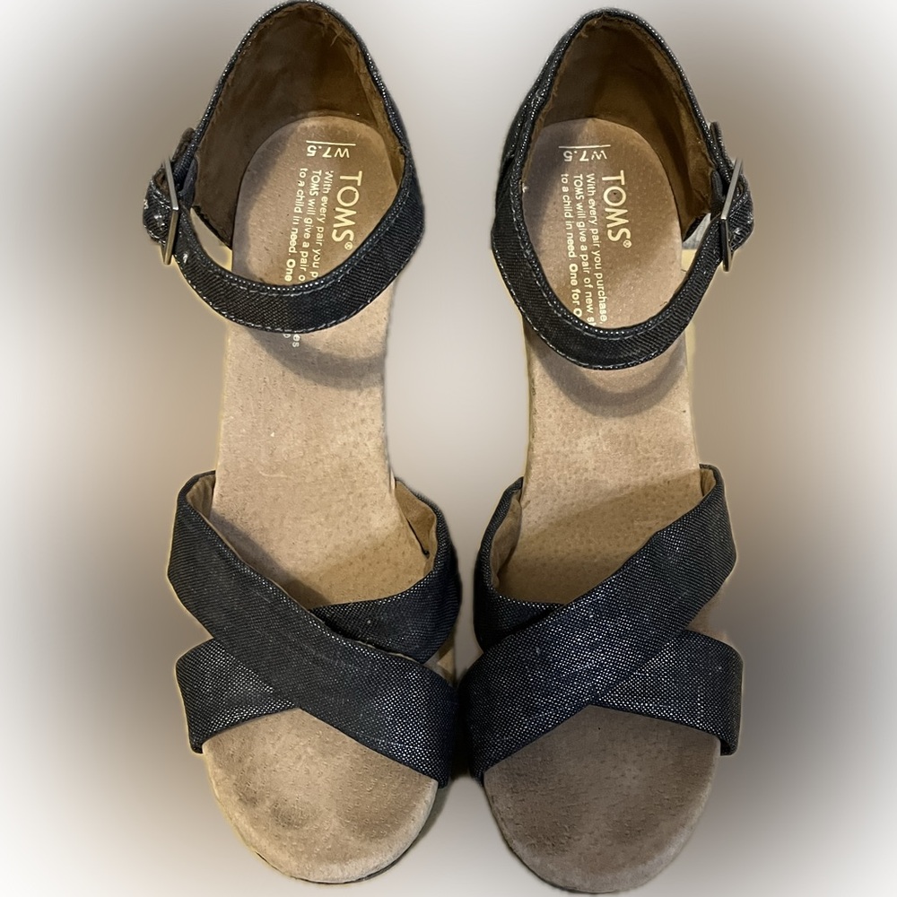 TOMS Sienna Wedge Black Metallic Denim Sandal size 7.5W - Picture 8 of 14